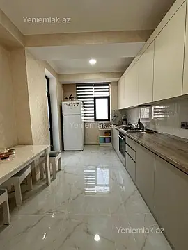 Satılır 3 otaqlı yeni tikili 98 m²