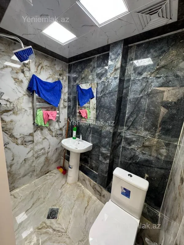 Satılır 3 otaqlı köhnə tikili 75 m²