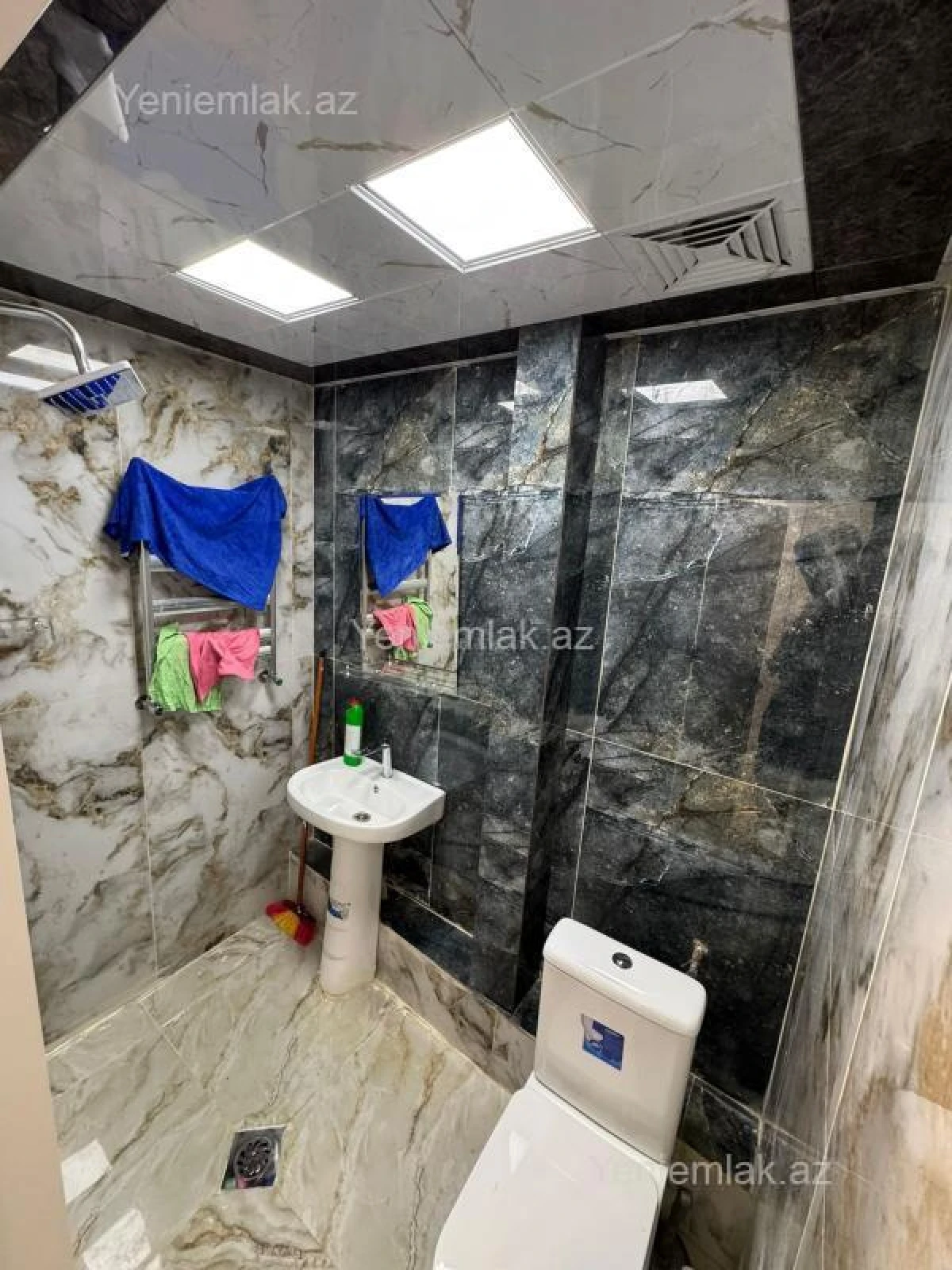 Satılır 3 otaqlı köhnə tikili 75 m²