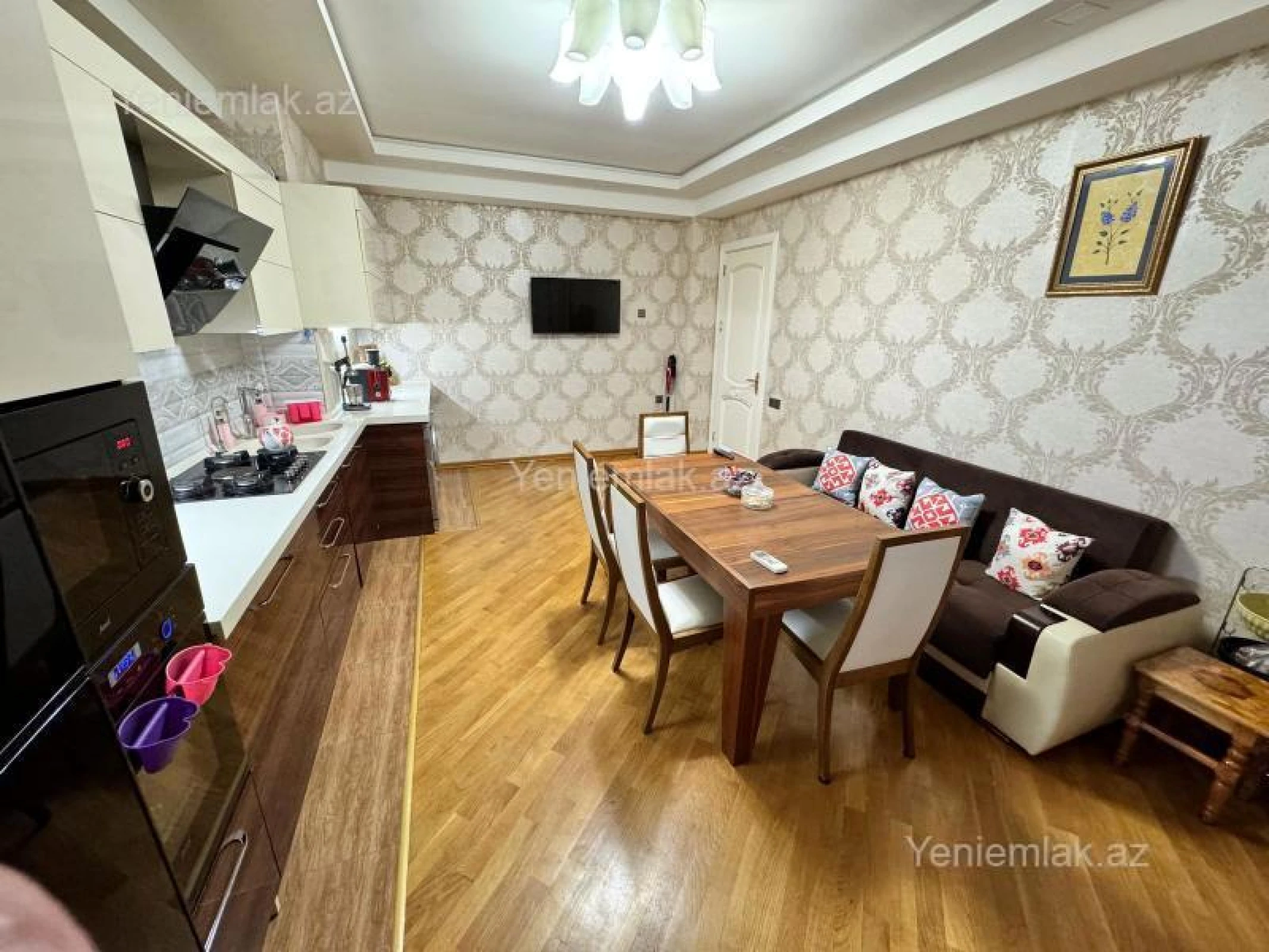 Satılır 3 otaqlı yeni tikili 137 m²