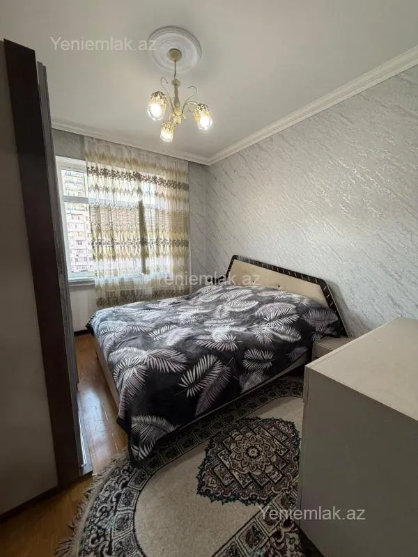 Satılır 2 otaqlı köhnə tikili 60 m²