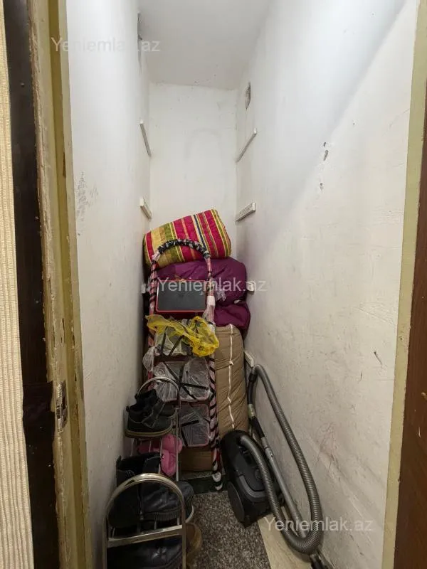 Satılır 2 otaqlı köhnə tikili 60 m²