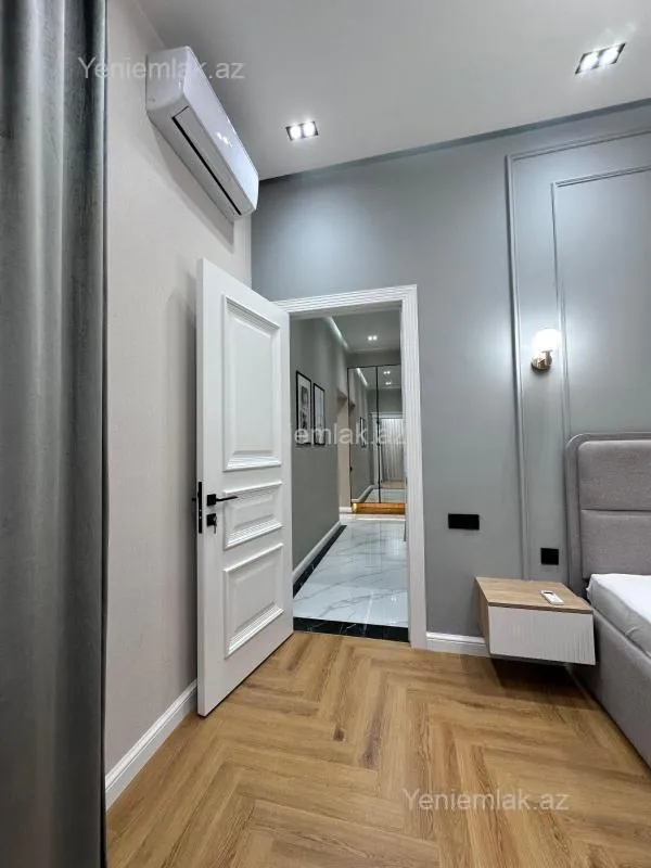 Satılır 3 otaqlı yeni tikili 85 m²