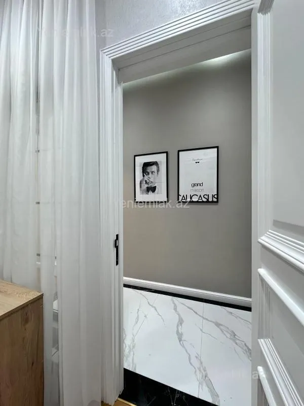 Satılır 3 otaqlı yeni tikili 85 m²