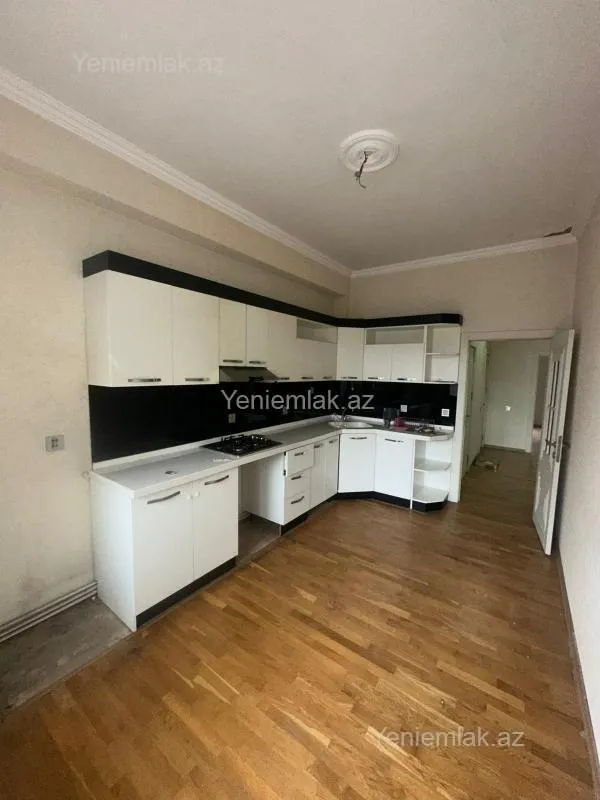 Satılır 3 otaqlı yeni tikili 90 m²
