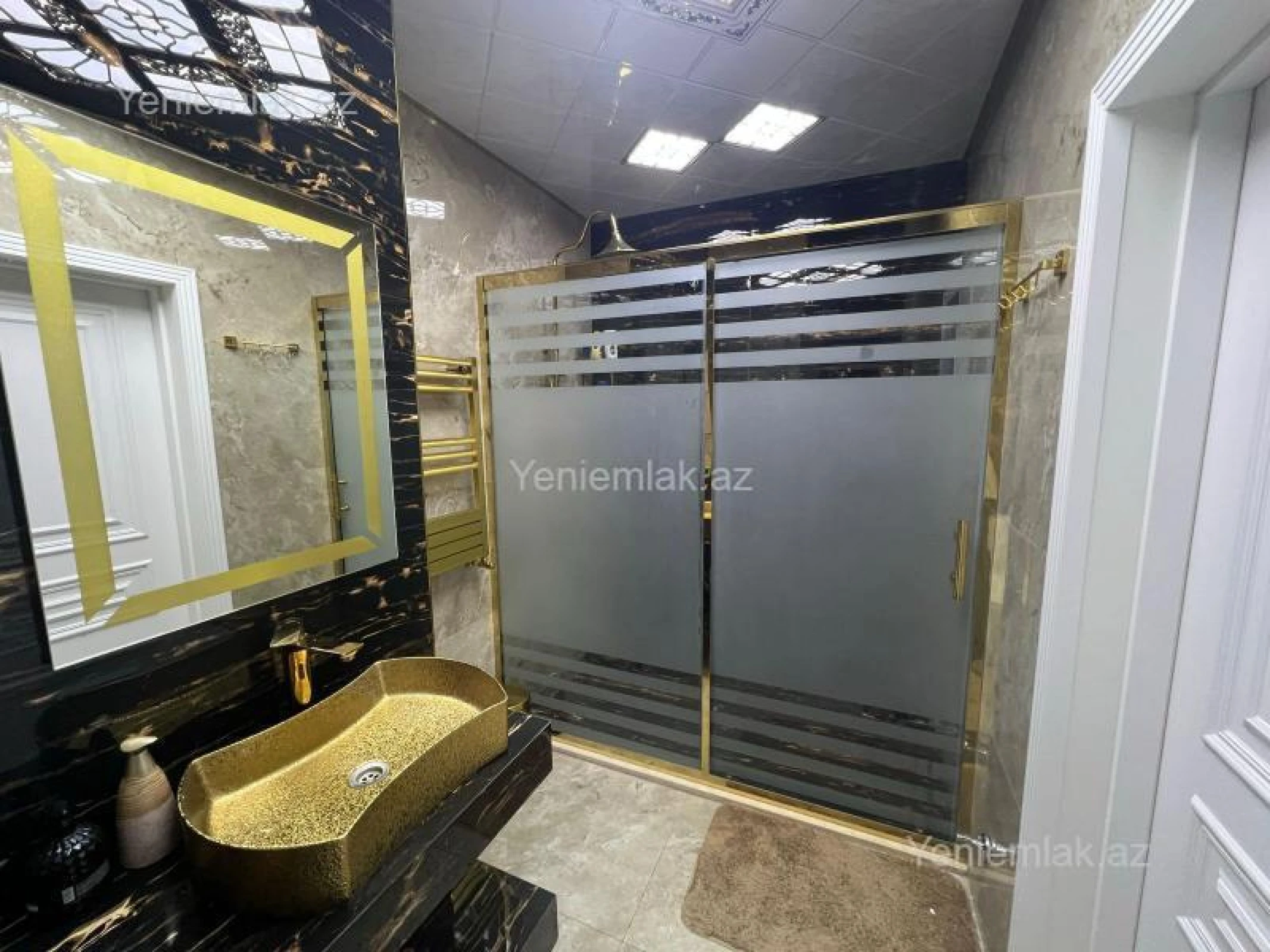 Satılır 4 otaqlı yeni tikili 200 m²