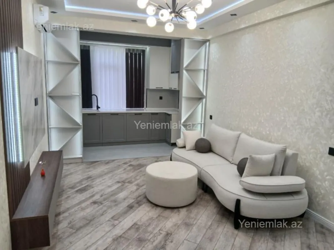 Satılır 3 otaqlı yeni tikili 90 m²