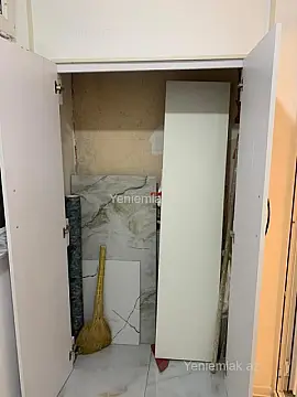 Satılır 3 otaqlı köhnə tikili 75 m²