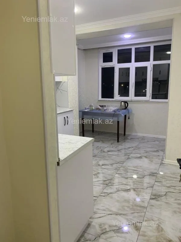 Satılır 3 otaqlı köhnə tikili 75 m²
