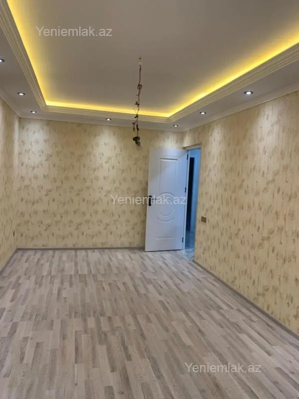 Satılır 3 otaqlı köhnə tikili 75 m²