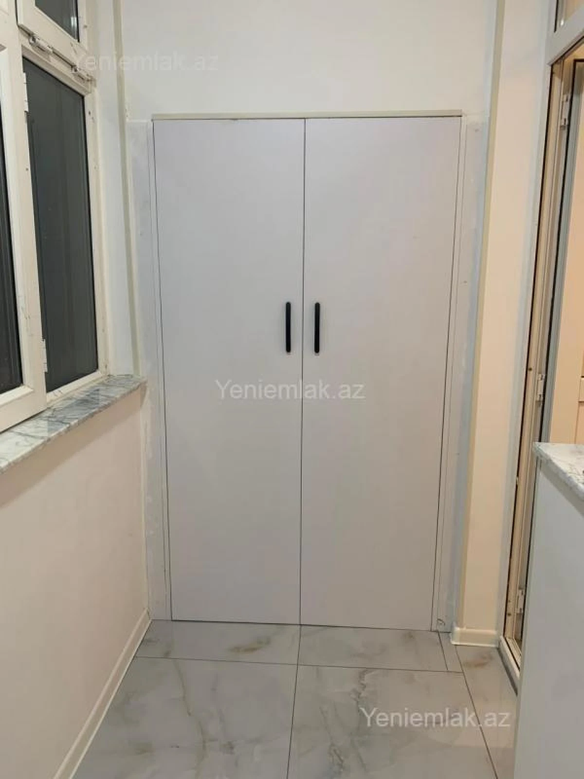 Satılır 3 otaqlı köhnə tikili 75 m²