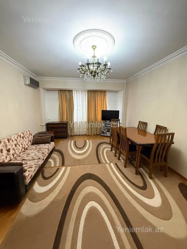 Satılır 2 otaqlı köhnə tikili 62 m²