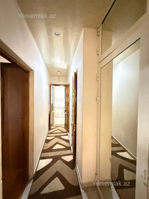 Satılır 2 otaqlı köhnə tikili 62 m²