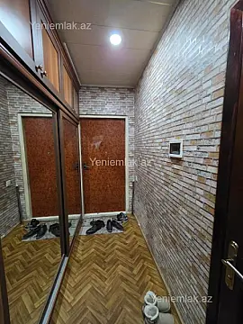 Satılır 1 otaqlı köhnə tikili 40 m²