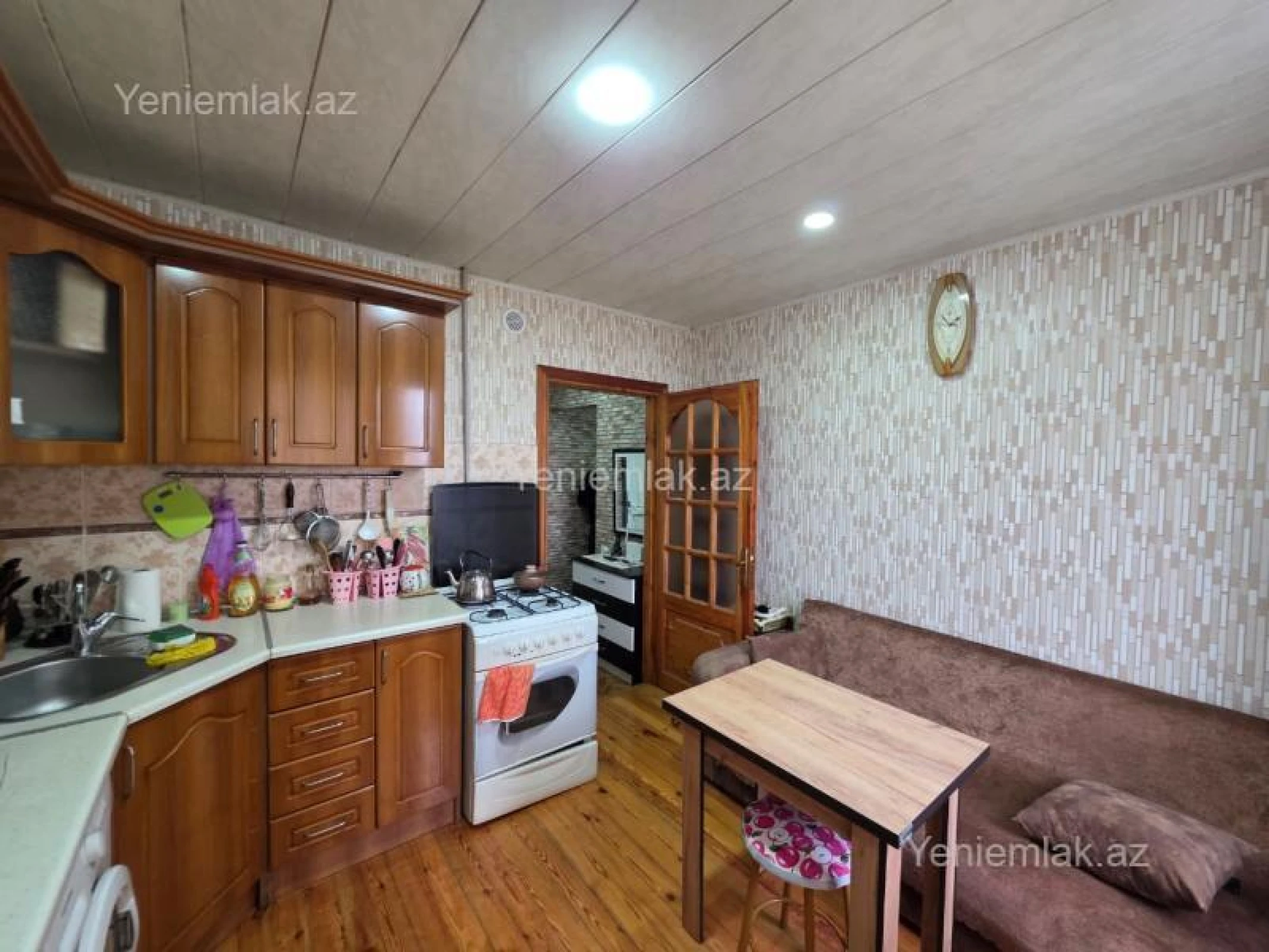 Satılır 1 otaqlı köhnə tikili 40 m²