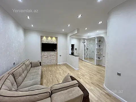 Satılır 4 otaqlı yeni tikili 175 m²