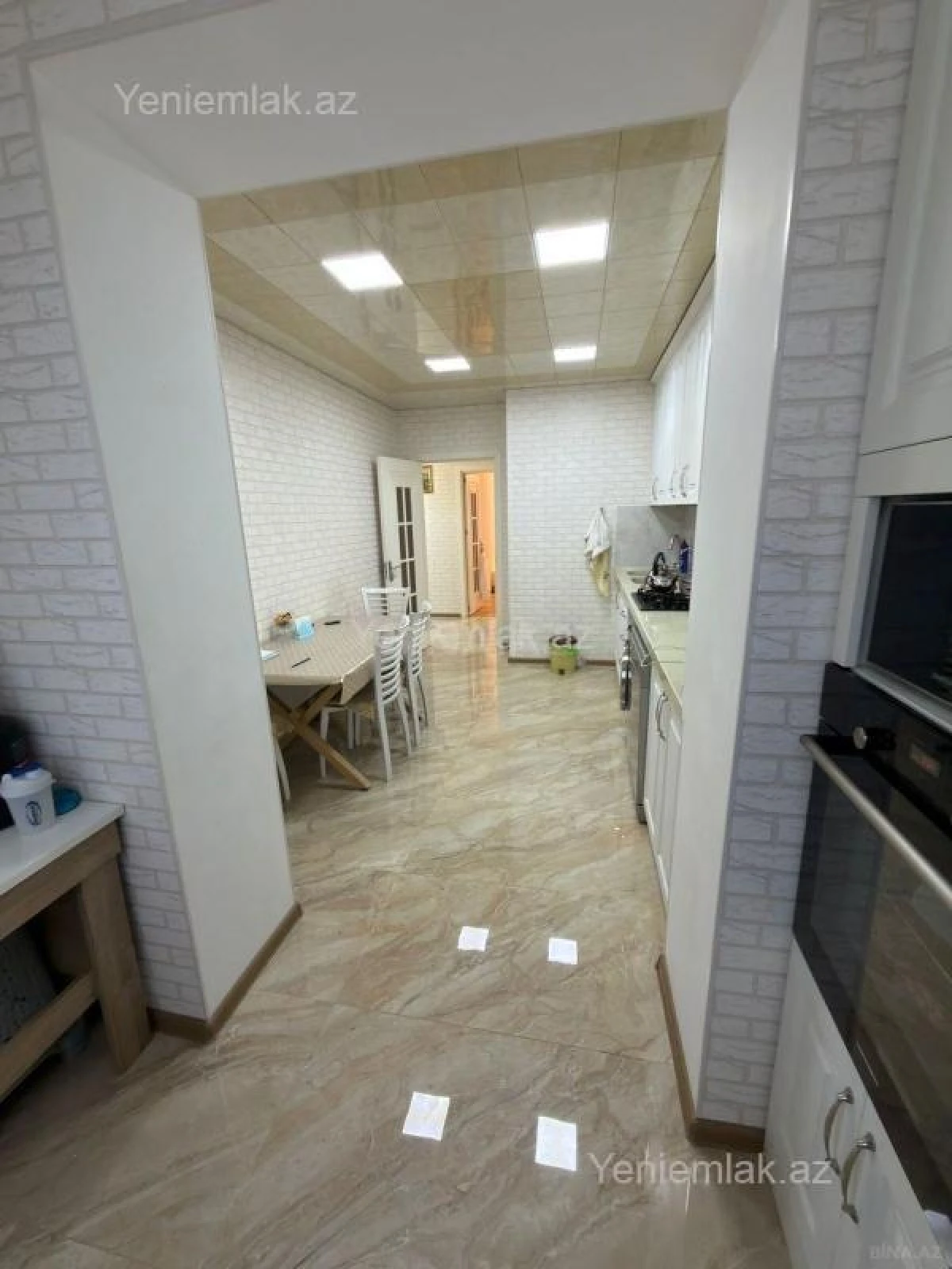 Satılır 3 otaqlı köhnə tikili 80 m²