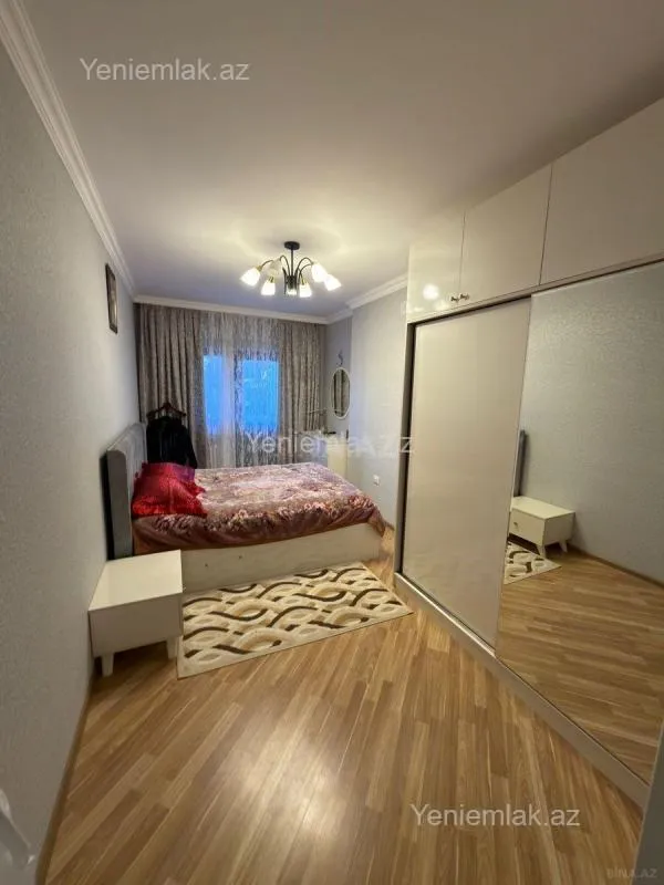 Satılır 3 otaqlı köhnə tikili 80 m²
