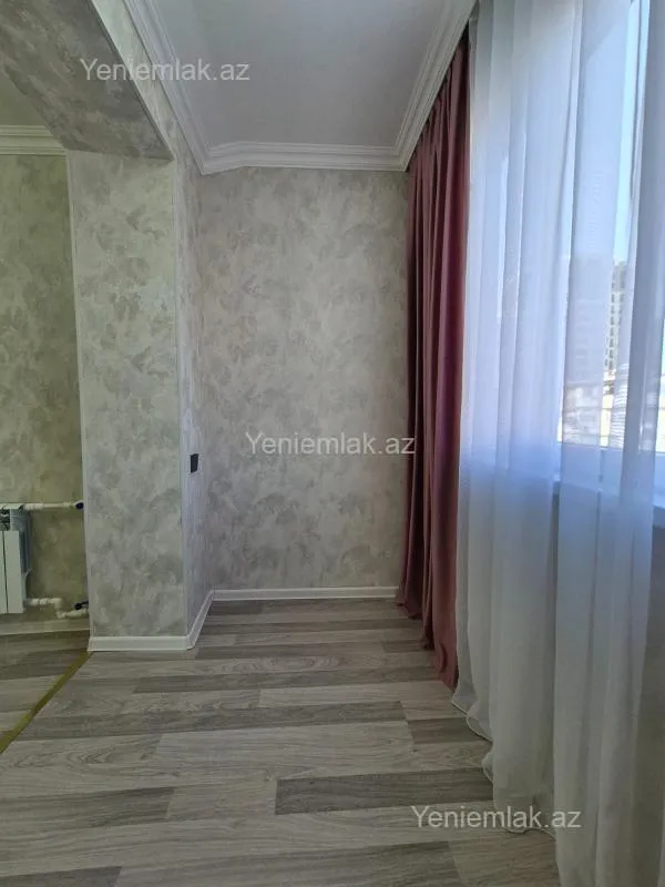 Satılır 2 otaqlı köhnə tikili 40 m²
