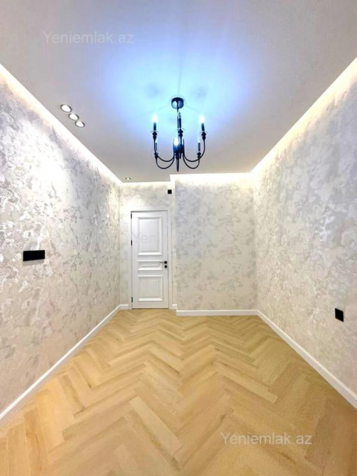 Satılır 3 otaqlı yeni tikili 80 m²