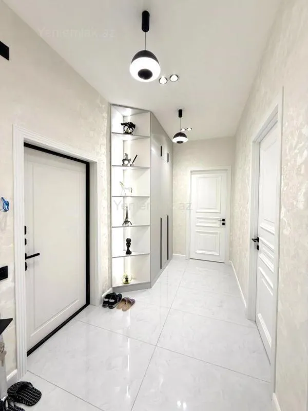 Satılır 3 otaqlı yeni tikili 80 m²