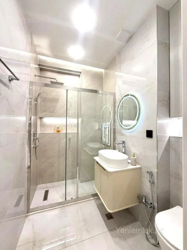 Satılır 3 otaqlı yeni tikili 80 m²