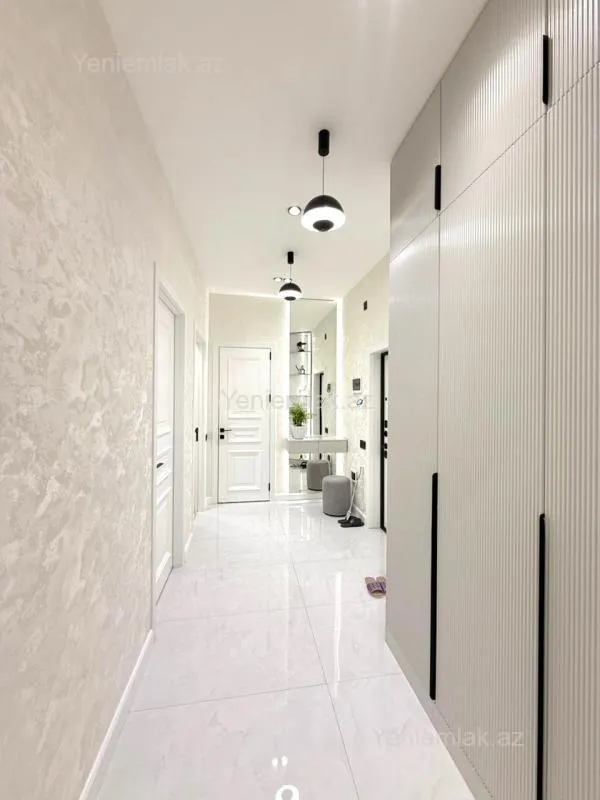 Satılır 3 otaqlı yeni tikili 80 m²