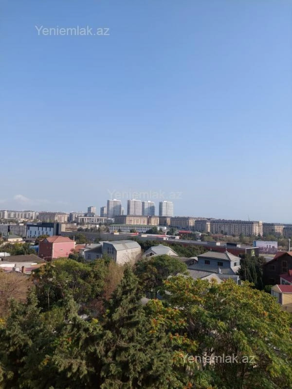 Satılır 4 otaqlı köhnə tikili 110 m²