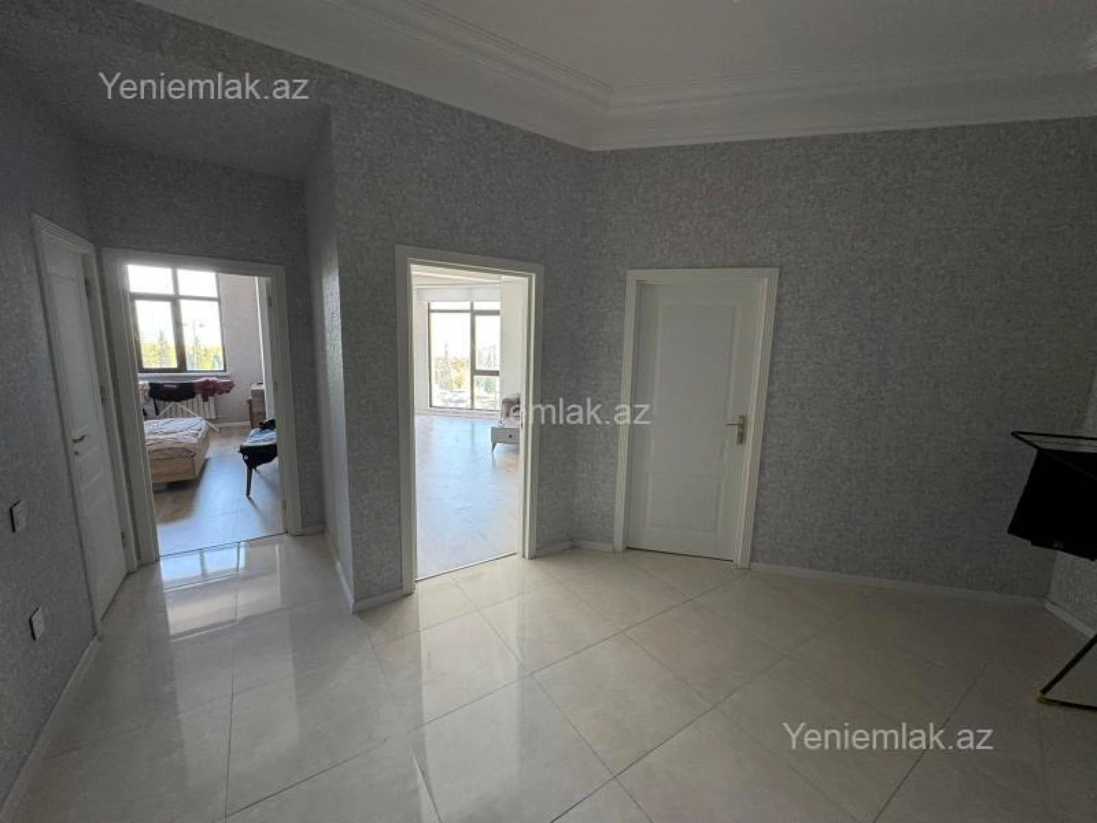 Satılır 2 otaqlı yeni tikili 93 m²