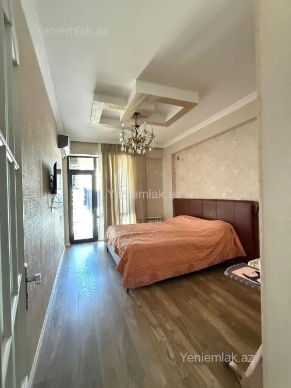 Satılır 4 otaqlı yeni tikili 165 m²