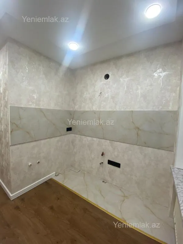 Satılır 2 otaqlı köhnə tikili 50 m²