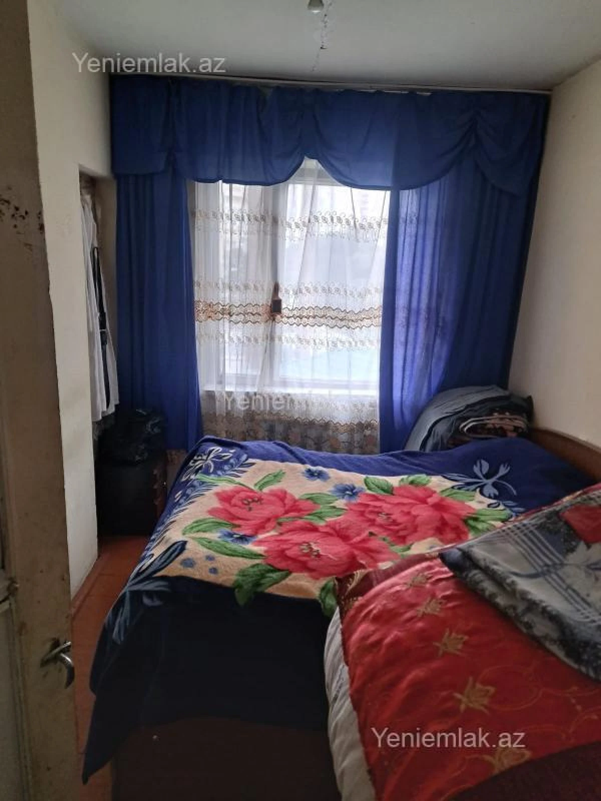 Satılır 4 otaqlı köhnə tikili 100 m²