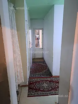 Satılır 4 otaqlı köhnə tikili 100 m²