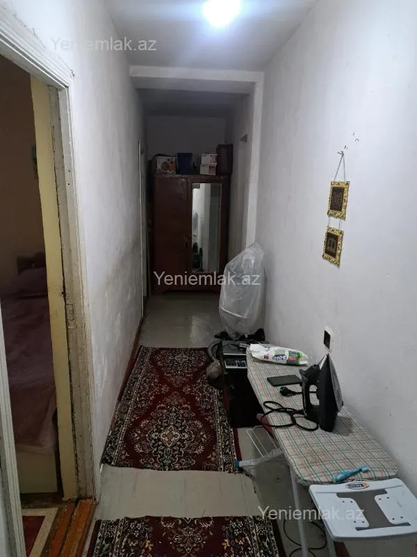 Satılır 4 otaqlı köhnə tikili 100 m²