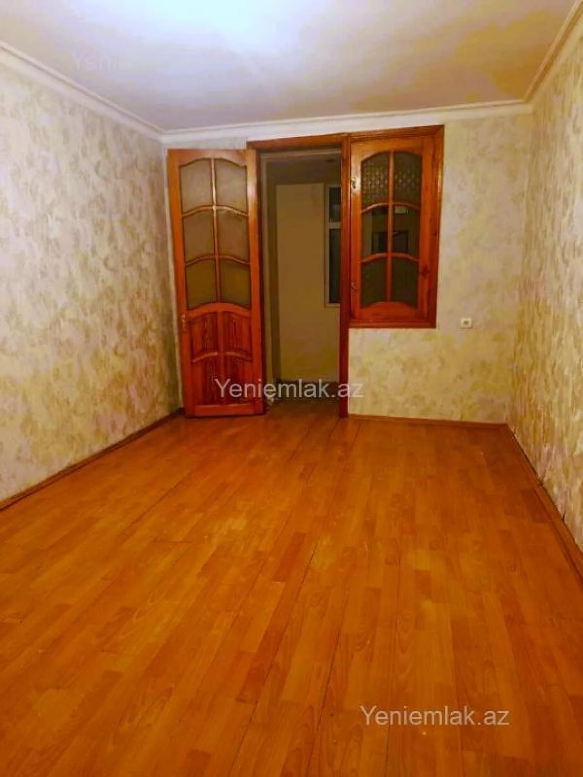 Satılır 1 otaqlı köhnə tikili 30 m²