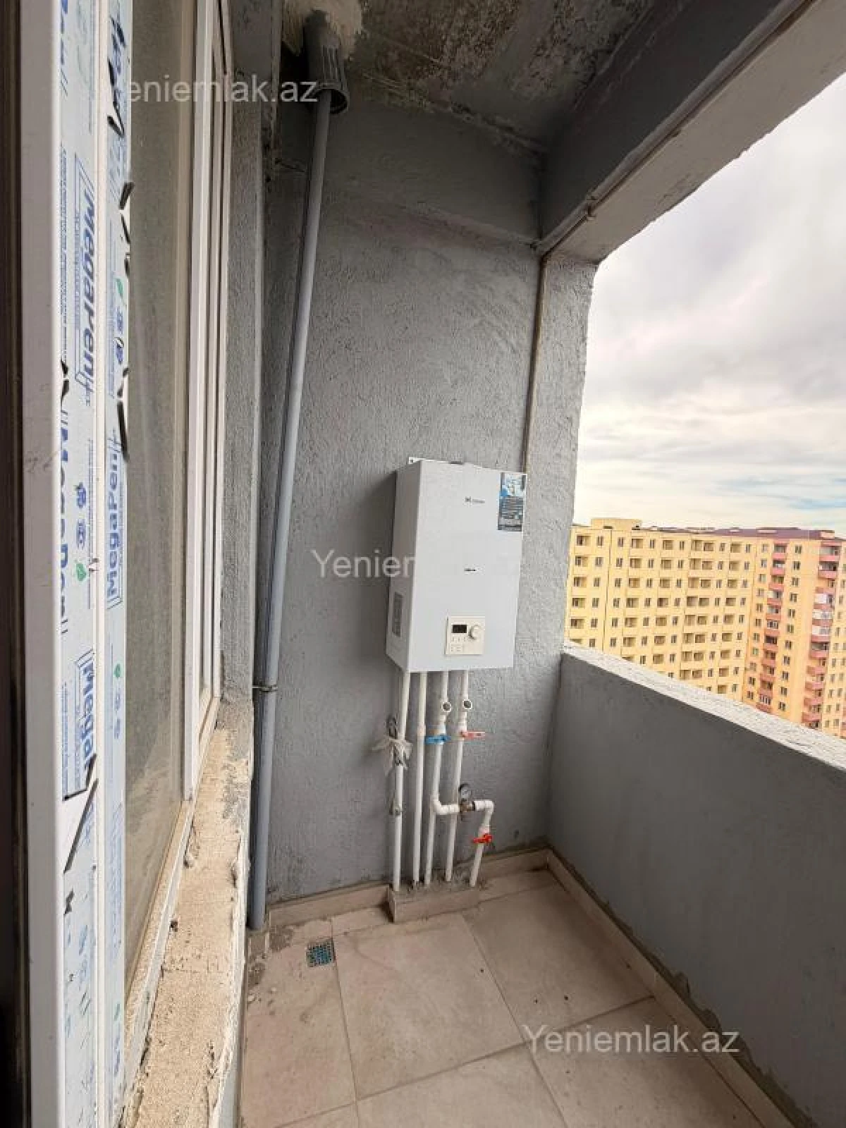 Satılır 2 otaqlı yeni tikili 61 m²