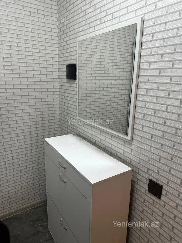 Satılır 2 otaqlı köhnə tikili 35 m²