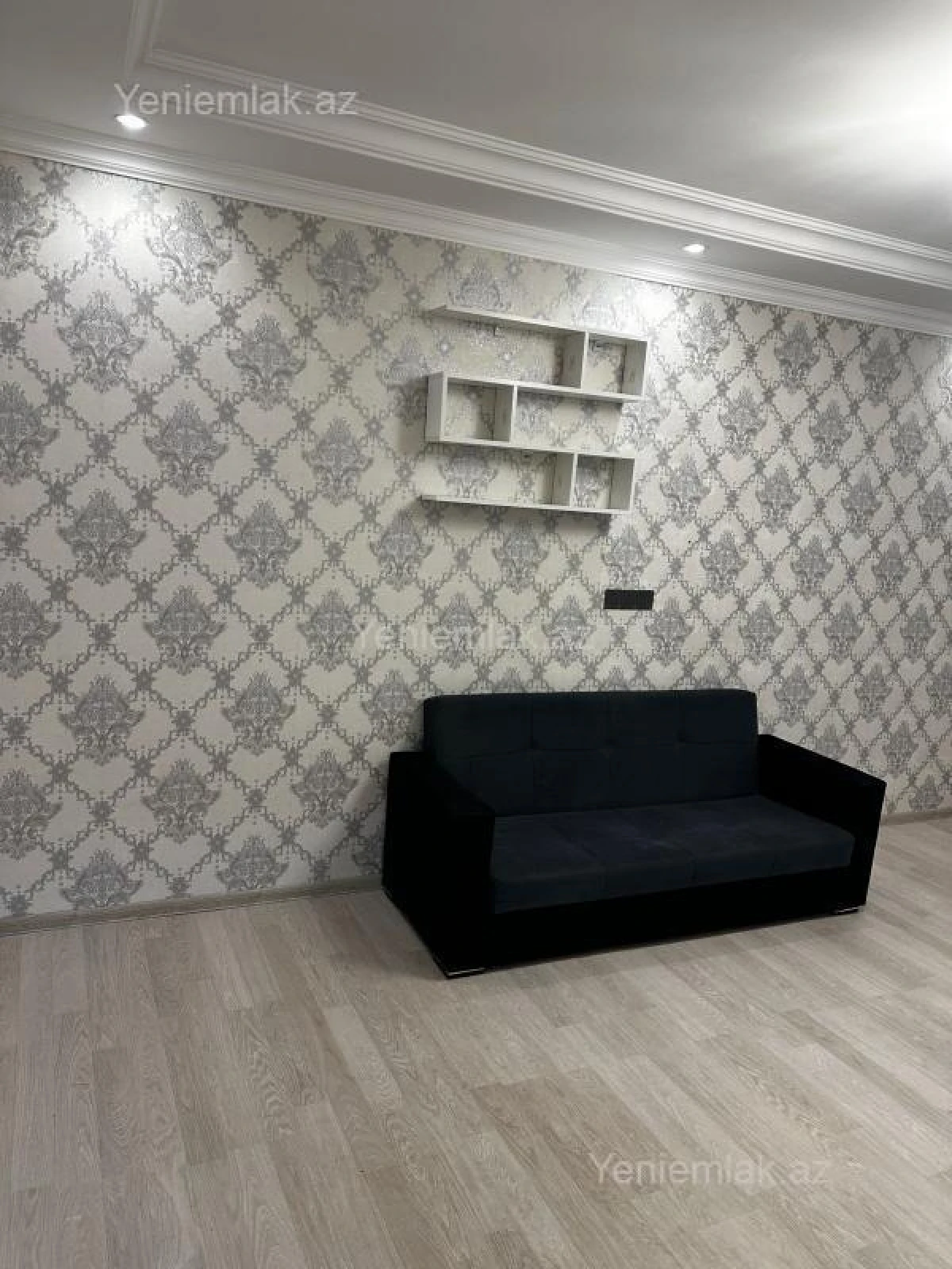 Satılır 2 otaqlı köhnə tikili 35 m²