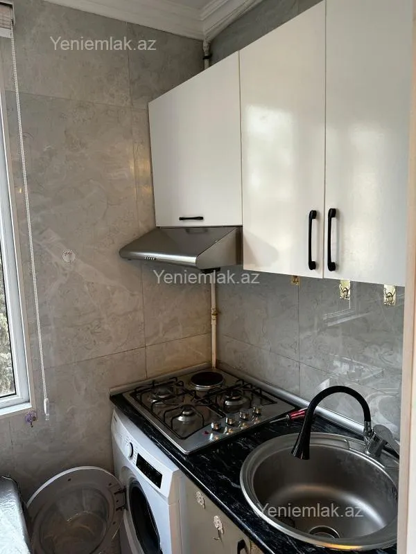 Satılır 2 otaqlı köhnə tikili 35 m²