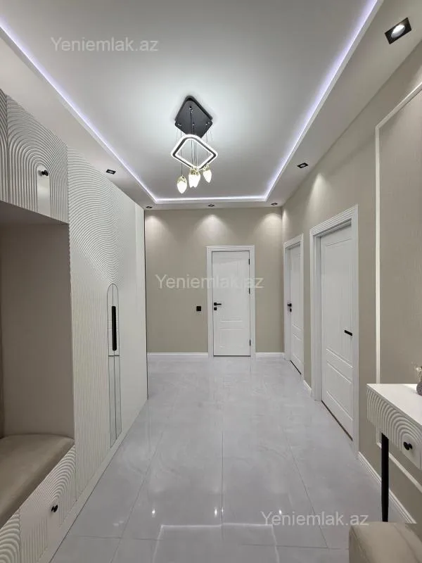 Satılır 3 otaqlı yeni tikili 88 m²