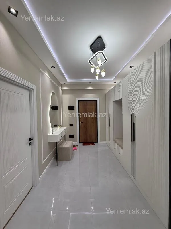 Satılır 3 otaqlı yeni tikili 88 m²