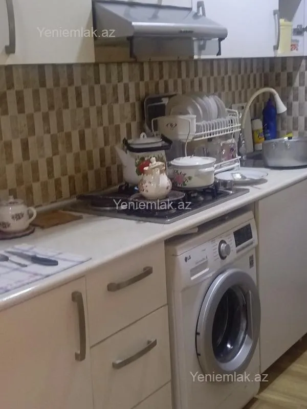 Satılır 2 otaqlı köhnə tikili 45 m²