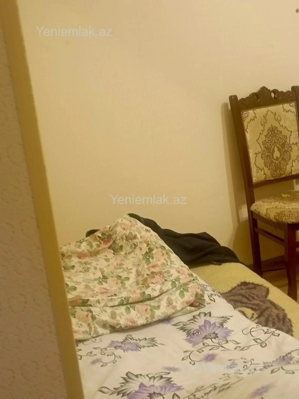 Satılır 2 otaqlı köhnə tikili 45 m²