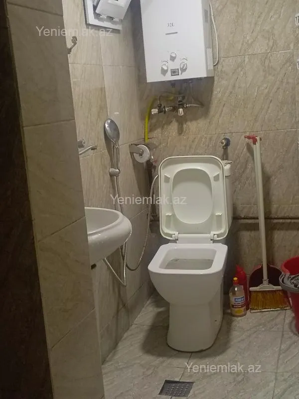 Satılır 2 otaqlı köhnə tikili 45 m²