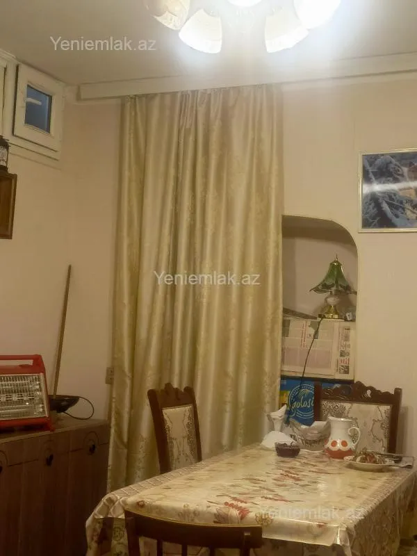 Satılır 2 otaqlı köhnə tikili 45 m²