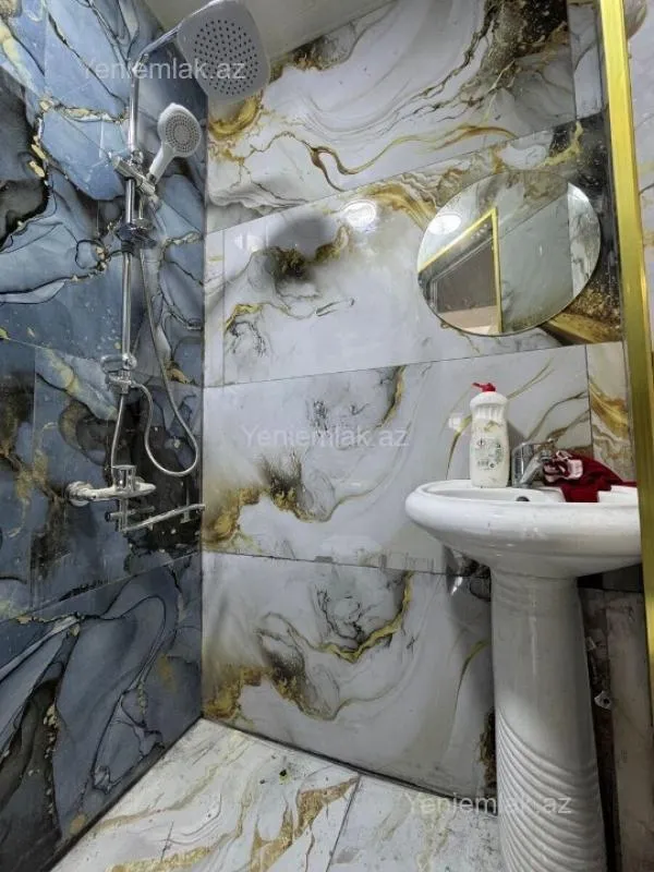 Satılır 2 otaqlı köhnə tikili 32 m²