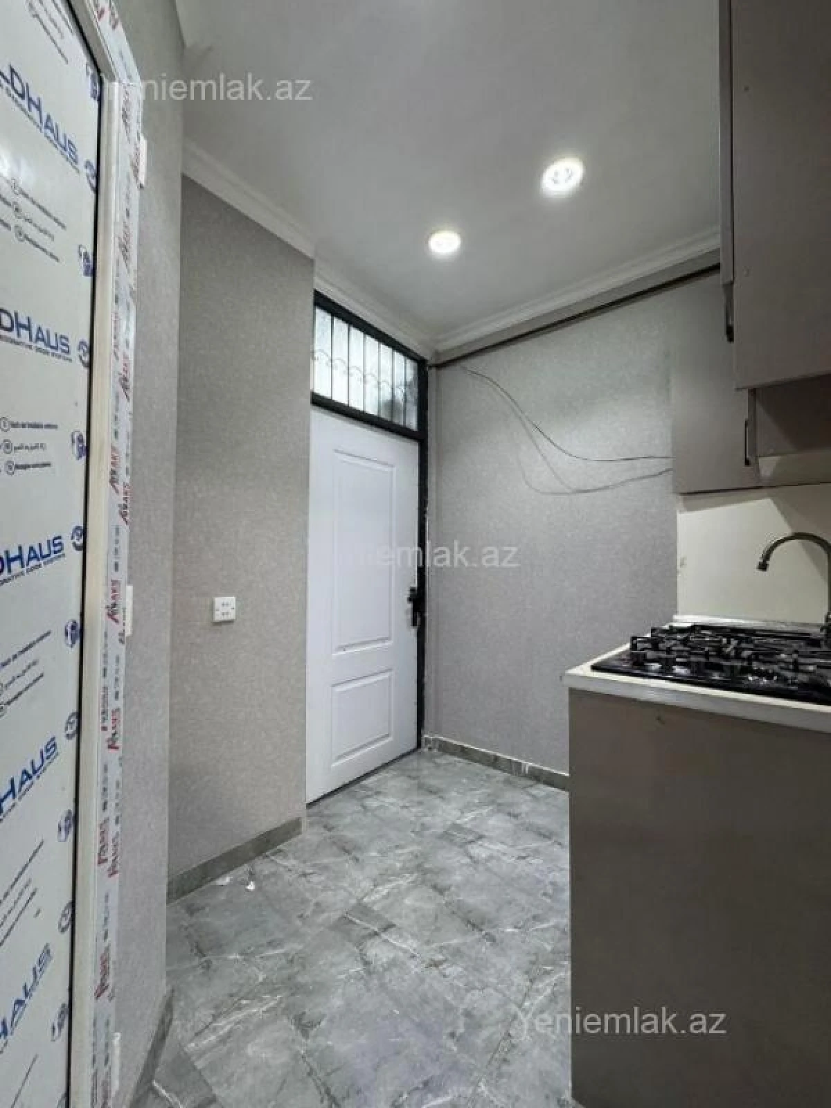 Satılır 2 otaqlı köhnə tikili 32 m²