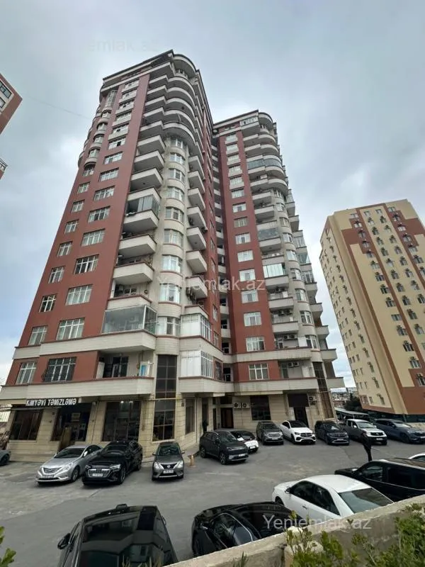 Satılır 3 otaqlı yeni tikili 102 m²