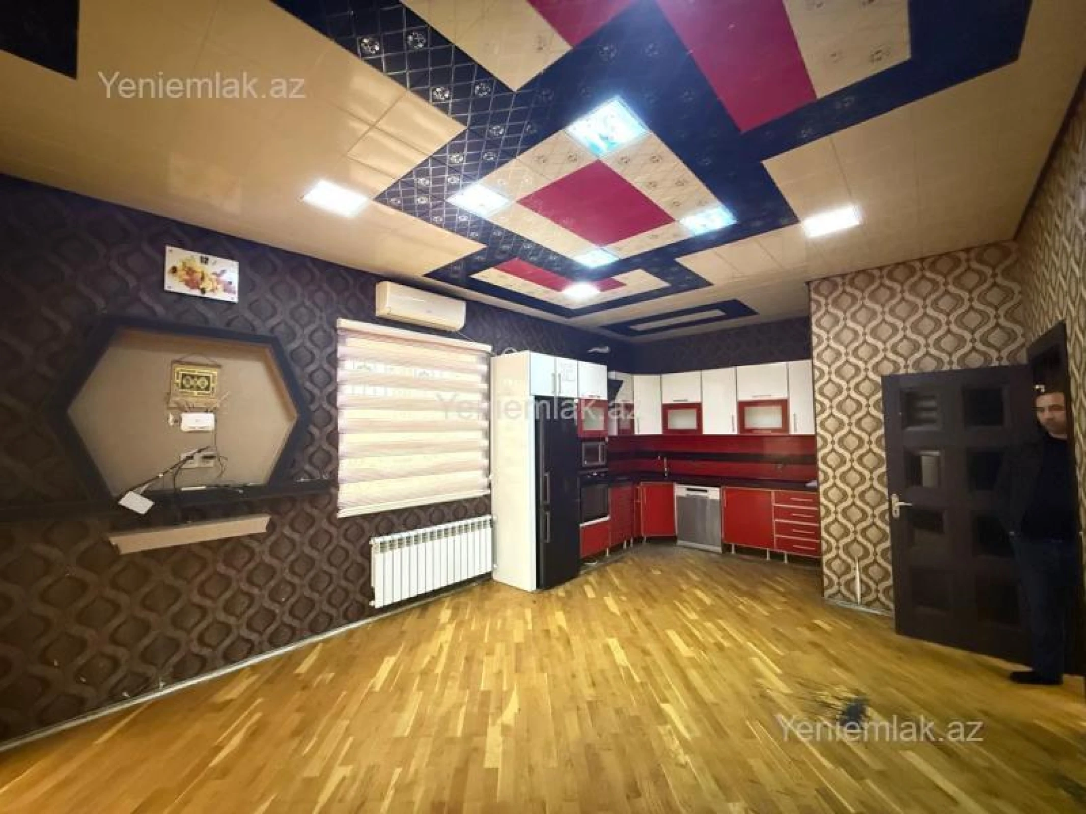 Satılır 9 otaqlı həyət evi 450 m²