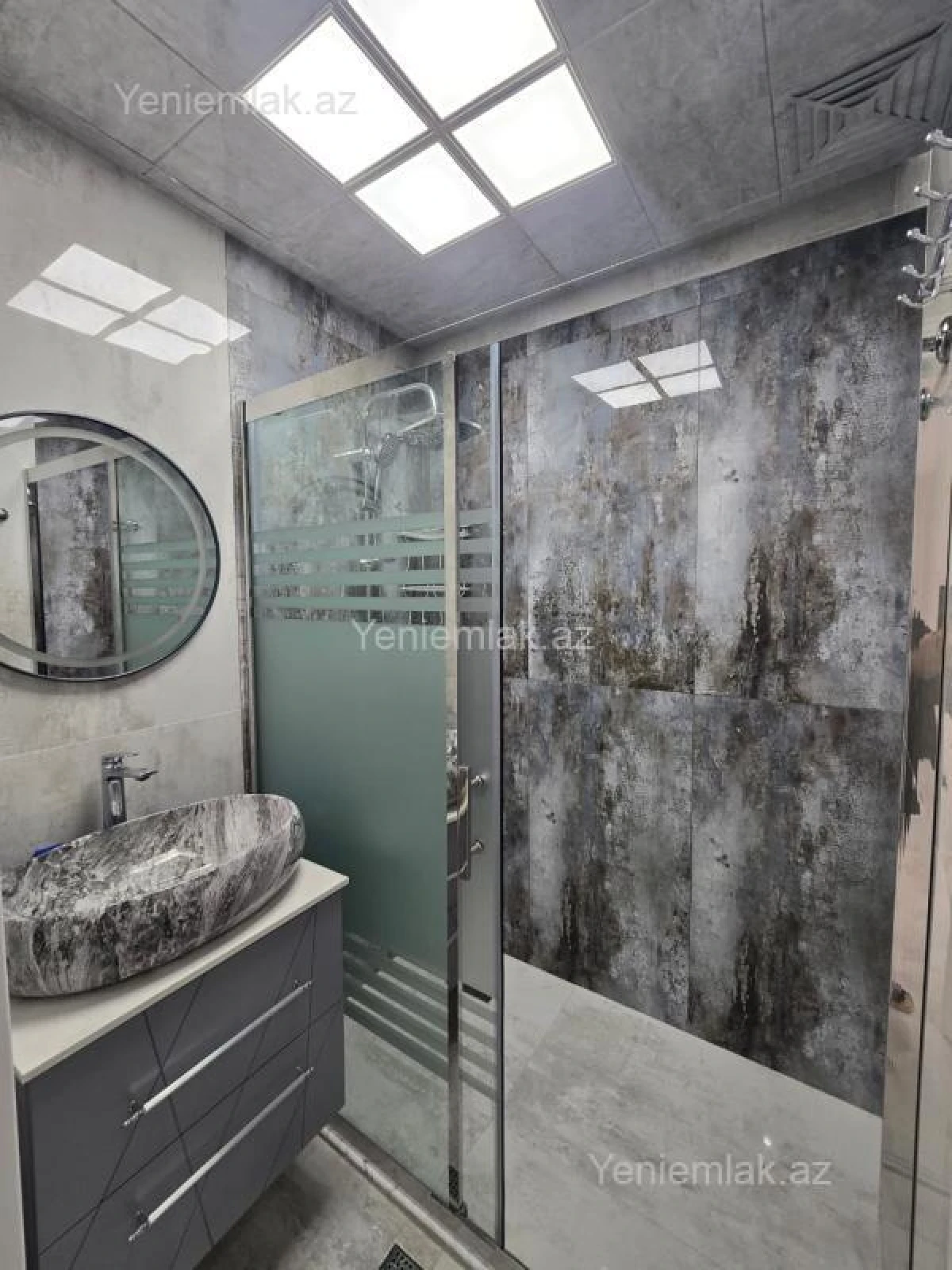 Satılır 3 otaqlı köhnə tikili 80 m²